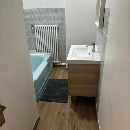 T2 De 70 M2 Au Coeur De Lägenhet Sète